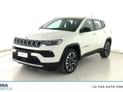Bianco Nuova 2025 Jeep Compass Altitude SUV | 32.100 €