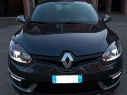 Grigio Usata 2014 Renault Mégane Tre volumi | 7900 € (Molto cara)