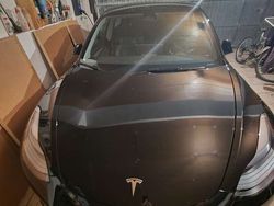 Nero Usata 2023 Tesla Model 3 Standard Range Tre volumi | 29.000 € (Buon prezzo)
