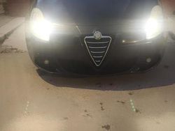 Nero Usata 2012 Alfa Romeo Giulietta Tre volumi | 6550 € (Buon prezzo)