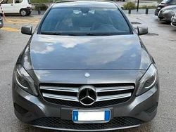 Grigio Usata 2012 Mercedes A180 Tre volumi | 10.600 € (Buon prezzo)