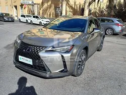 Grigio Usata 2020 Lexus UX SUV | 17.900 € (Buon prezzo)