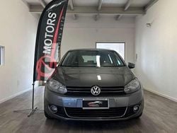 Grigio Usata 2009 VW Golf Highline Tre volumi | 7300 € (Buon prezzo)