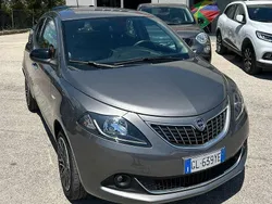 Grigio Usata 2022 Lancia Ypsilon Gold Due volumi | 11.400 € (Buon prezzo)