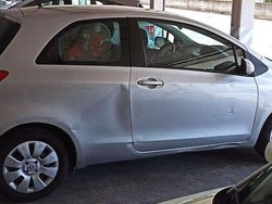 Usata 2007 Toyota Yaris Sol Tre volumi | 4500 € (Ottimo prezzo)