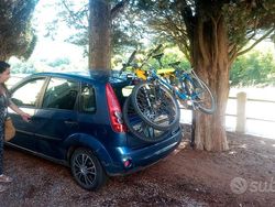 Blu Usata 2006 Ford Fiesta Tre volumi | 1500 € (Buon prezzo)