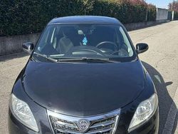 Usata 2012 Lancia Ypsilon Silver Due volumi | 3000 € (Super prezzo)