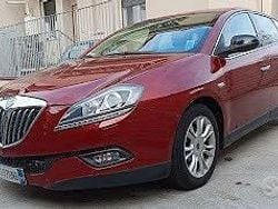 Rosso Usata 2009 Lancia Delta Due volumi | 4500 € (Buon prezzo)