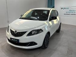 Bianco Usata 2023 Lancia Ypsilon Gold Due volumi | 11.900 € (Buon prezzo)