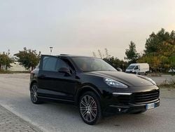 Nero Usata 2016 Porsche Cayenne GTS SUV | 34.900 €