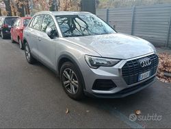Grigio Usata 2020 Audi Q3 Business SUV | 25.700 € (Super prezzo)