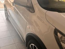 Bianco Usata 2019 Opel Karl Rocks Due volumi | 9500 € (Buon prezzo)