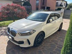 Bianco Usata 2022 BMW 120 M Sport Due volumi | 28.900 € (Buon prezzo)