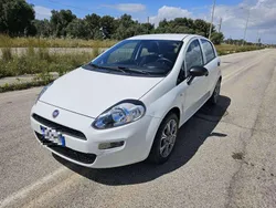 Bianco Usata 2017 Fiat Punto Easy Due volumi | 7300 € (Buon prezzo)