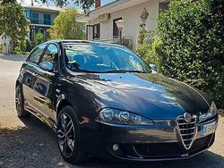 Usata 2006 Alfa Romeo 147 Due volumi | 2900 € (Molto cara)
