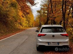 Bianco Usata 2020 VW Golf VIII Style Tre volumi | 20.800 € (Buon prezzo)