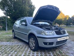 Grigio Usata 2000 VW Polo Highline Tre volumi | 1900 € (Buon prezzo)