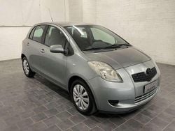 Grigio Usata 2006 Toyota Yaris Sol Tre volumi | 3950 € (Cara)