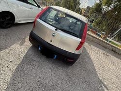 Grigio Usata 2003 Fiat Punto Due volumi | 1500 € (Buon prezzo)