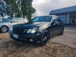 Nero Usata 2004 Mercedes C30 AMG AMG Tre volumi | 10.990 €