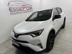 Bianco Usata 2018 Toyota RAV4 Hybrid Lounge SUV | 17.900 € (Ottimo prezzo)