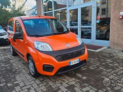Arancione Usata 2017 Fiat Qubo Easy Monovolume | 10.950 € (Buon prezzo)