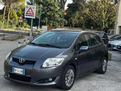 Grigio Usata 2008 Toyota Auris Sol Tre volumi | 3300 € (Buon prezzo)