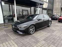 191 nero cosmo Usata 2024 Mercedes A180 Advanced Plus Tre volumi | 33.900 € (Buon prezzo)