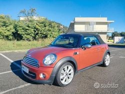 Nero Usata 2010 Mini Cooper D Due volumi | 7490 € (Molto cara)