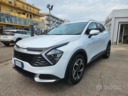 Bianco Usata 2022 Kia Sportage Style SUV | 21.900 € (Buon prezzo)