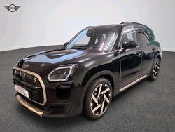 Nero Usata 2024 Mini Countryman Favoured SUV | 39.199 € (Buon prezzo)