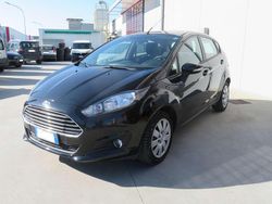 Nero Usata 2013 Ford Fiesta Tre volumi | 6800 € (Buon prezzo)