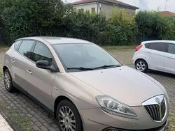 Oro Usata 2009 Lancia Delta Tre volumi | 3200 € (Ottimo prezzo)