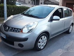 Grigio Usata 2007 Nissan Note Acenta Tre volumi | 2500 € (Buon prezzo)