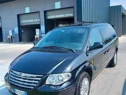 Nero Usata 2006 Chrysler Grand Voyager Monovolume | 4500 € (Molto cara)