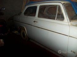 Grigio Usata 1960 Ford Anglia S Tre volumi | 500 €