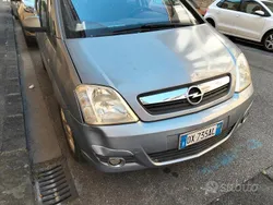 Usata 2009 Opel Meriva Monovolume | 1100 € (Super prezzo)