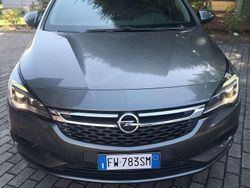 Grigio antracite metalizzato Usata 2019 Opel Astra Innovation Tre volumi | 12.000 € (Buon prezzo)