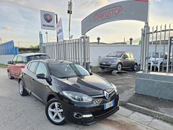 Nero Usata 2015 Renault Mégane LIMITED Tre volumi | 4990 € (Buon prezzo)