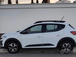 Bianco Usata 2023 Dacia Sandero Stepway Tre volumi | 13.300 €