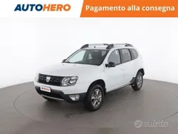 Bianco Usata 2017 Dacia Duster Lauréate SUV | 11.499 € (Buon prezzo)