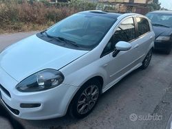 Bianco Usata 2012 Fiat Punto Due volumi | 5000 € (Buon prezzo)