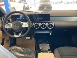 Grigio Usata 2023 Mercedes CLA200 AMG line Tre volumi | 33.900 € (Ottimo prezzo)