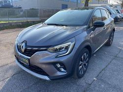Grigio Usata 2024 Renault Captur Techno SUV | 17.790 € (Buon prezzo)