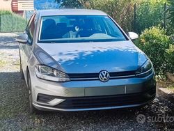 Usata 2017 VW Golf VII Trendline Tre volumi | 13.000 € (Buon prezzo)