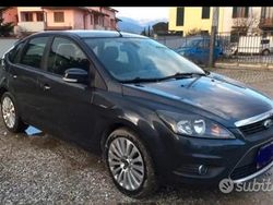 Grigio Usata 2010 Ford Focus Monovolume | 4999 € (Cara)