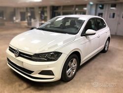 Bianco Usata 2019 VW Polo Comfortline Tre volumi | 12.500 € (Buon prezzo)