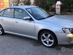 Argento Usata 2006 Subaru Legacy Tre volumi | 3600 €