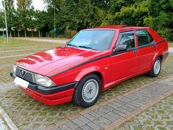 Rosso Usata 1988 Alfa Romeo 75 Tre volumi | 14.600 €