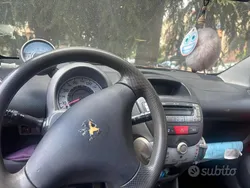 Usata 2012 Peugeot 107 Due volumi | 800 € (Super prezzo)